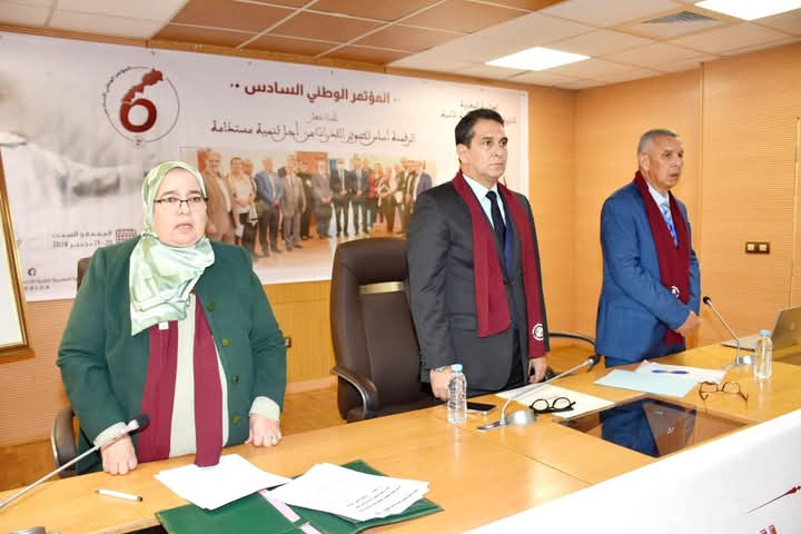 تحت إشراف مولاي أحمد أفيلال…نظمت العصبة المغربية للتربية الأساسية..دروس في محو الأمية ضمن المساجد… تحت إشراف مولاي أحمد أفيلال…نظمت العصبة المغربية للتربية الأساسية..دروس في محو الأمية ضمن المساجد…