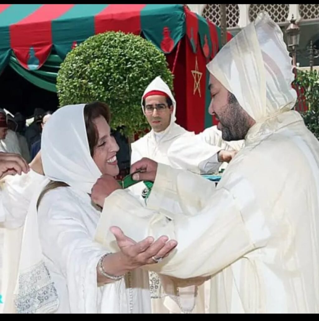 برقية تعزية ومواساة *من اب المغاربة جلالة الملك محمد السادس حفظه الله* إلى أفراد أسرة المرحومة الفنانة القديرة نعيمة سميح برقية تعزية ومواساة *من اب المغاربة جلالة الملك محمد السادس حفظه الله* إلى أفراد أسرة المرحومة الفنانة القديرة نعيمة سميح